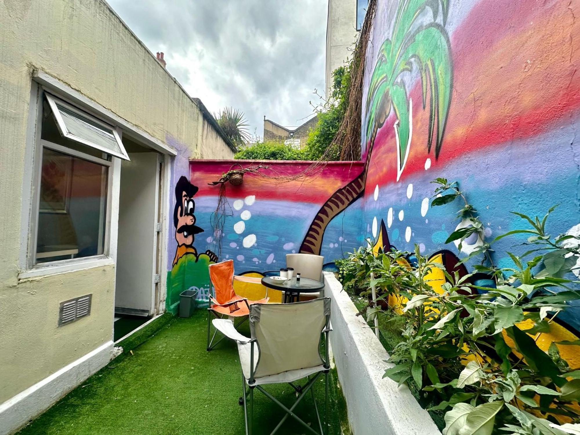 Bethnal R3 Guest house *