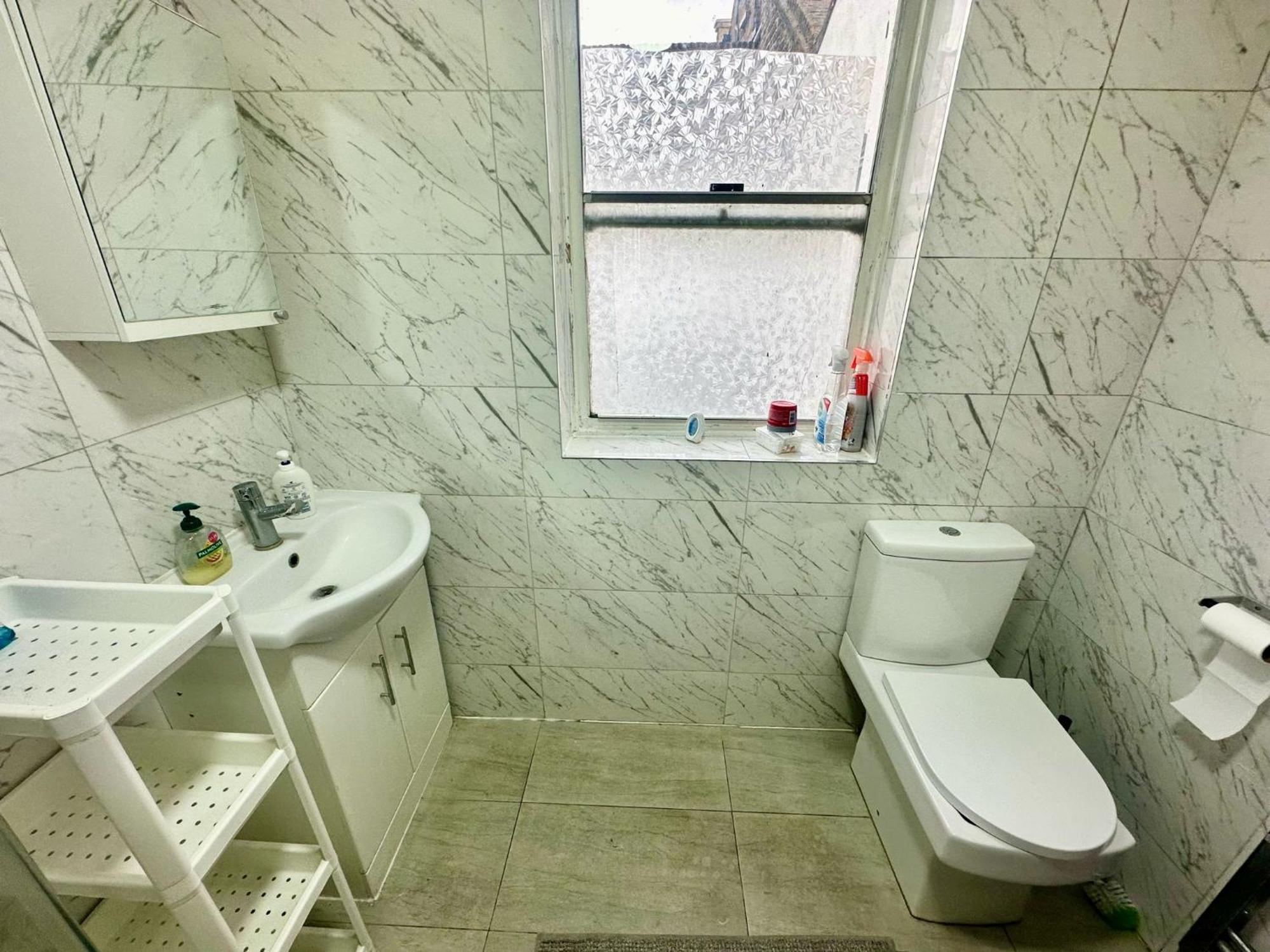 Bethnal R3 Guest house *